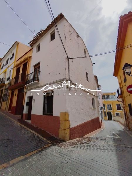 Foto d2566ffa-d85e-46f3-8445-28e7c067b345. Casa amb aparcament a Casco urbano Polop