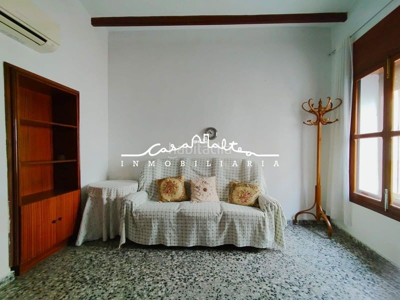 Foto ddbc615b-d264-4045-8d0e-ff3c55d83f21. Casa amb aparcament a Casco urbano Polop