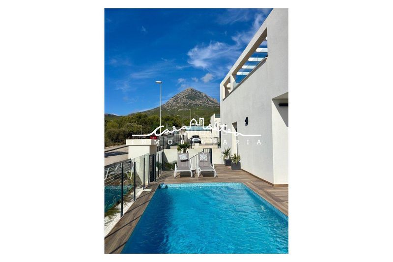Foto 3d19b844-1ba4-4ecd-ae73-9be632ebe144. Xalet amb calefacció aparcament piscina a La Alberca Polop