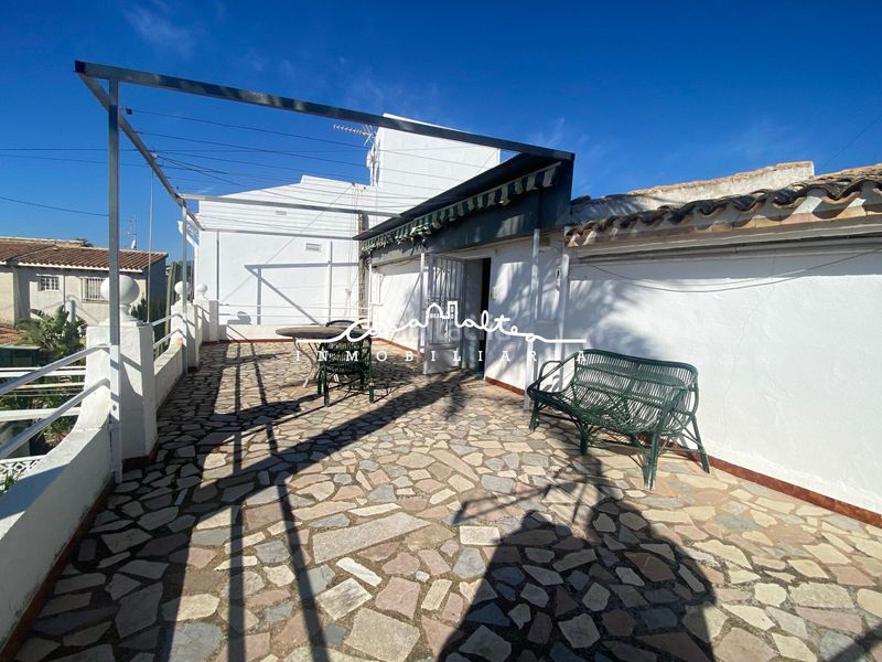 Foto 0ca38d74-584d-4be4-bc6c-859f41f03f75. Casa amb aparcament a Altea ciudad Altea