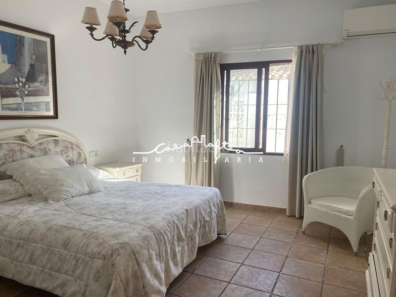 Foto 53f97244-a836-4e21-8e06-644ae86862c9. Casa amb aparcament a Altea ciudad Altea