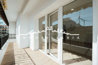 Pis  Calle calle villajoyosa. En venta espacioso ático en altea