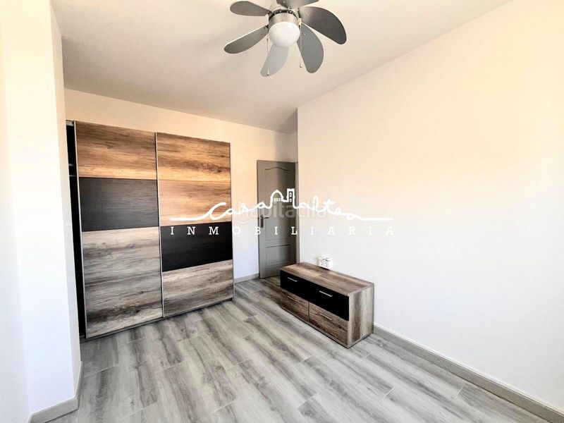 Foto a5e3acf3-aedf-4878-9cf2-1c2a89baf12b. Apartament amb calefacció aparcament piscina a Urbanizaciones Benidorm