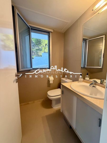 Foto 233a20ed-f1b0-4bd6-b8d3-a8b67993d1b4. Miete chalet mit heizung parking pool in Altea hills Altea