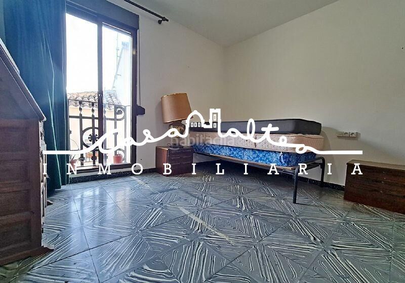 Foto 5673f7c4-daee-4a61-a77d-793ad9d845f5. Apartamento en calle alferez navarro 9 céntrico con trastero en Polop