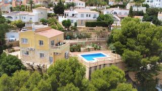 Chalet  Avenida coloma. Villa en urbanizacin de la nucia!