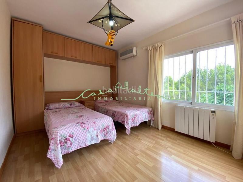Foto 58bfcb11-debd-4a85-9bfb-b539e1a2b37d. Chalet villa en urbanización de la nucia! en Coloma Nucia (la)