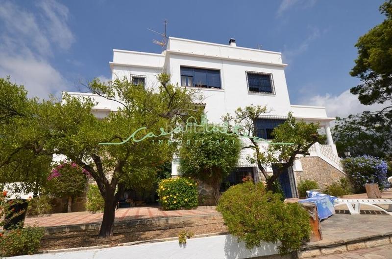 Foto fe82e7f5-8ae2-410a-b991-550232d36cf9. Chalet mit parking pool in L´Olla Altea