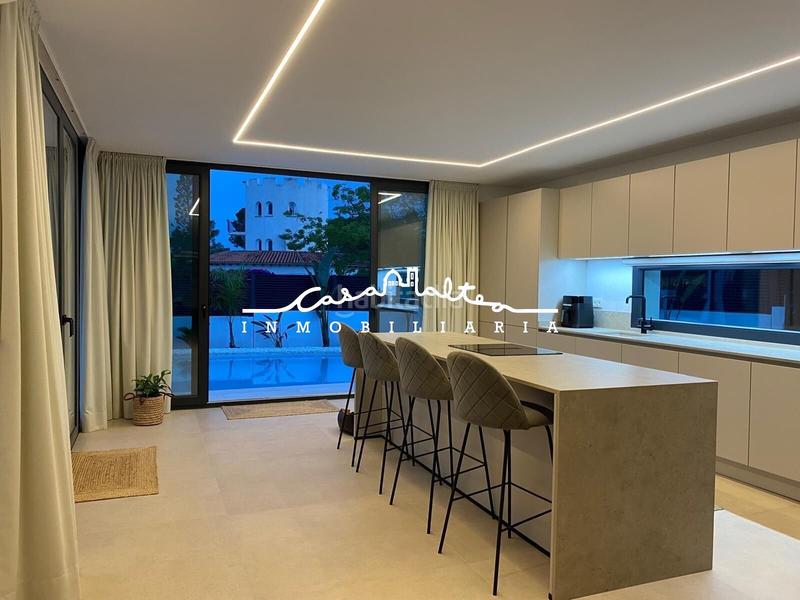 Foto 5f3ad071-e6c6-4e9a-b36e-34bb30cb3b39. Casa amb piscina a El Tossal-Bello Horizonte Nucia (la)