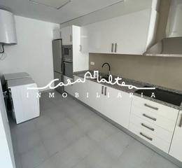 Studio à Altea Ciudad. Estudio planta baja en altea, habilitado para vivir.