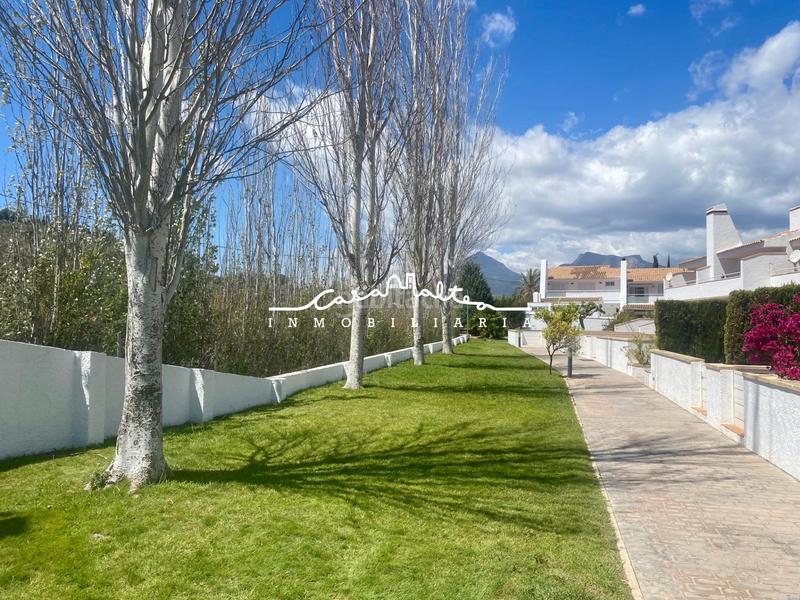 Foto 3d390e63-1713-4c57-ae3a-0636aa456ffd. Zweistöckige wohnung mit heizung parking pool in Altea ciudad Altea