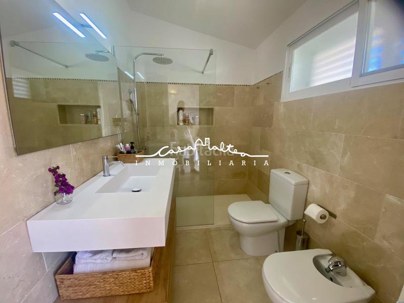 Foto 572b45fc-2c42-4ec4-a367-7de5a0f53473. Zweistöckige wohnung mit heizung parking pool in Altea ciudad Altea