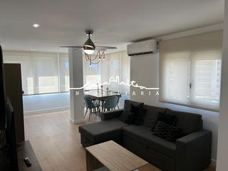 Appartement à Playa Levante. Se vende apartamento reformado con licencia turística en la play