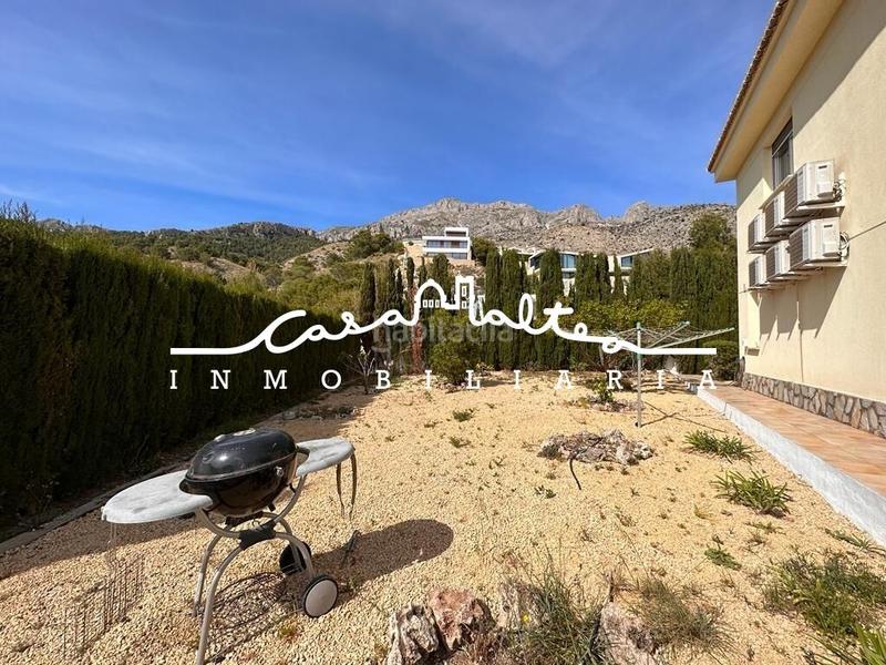 Foto 6cd8ad97-8d68-49a1-932f-fefce0c17246. Chalet con parcheggio piscina in Altea la vella Altea