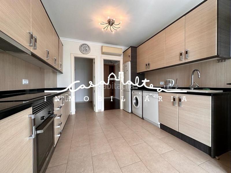 Foto 9df864d4-1380-4c8e-b5cd-bd2f99a43f53. Chalet con parcheggio piscina in Altea la vella Altea