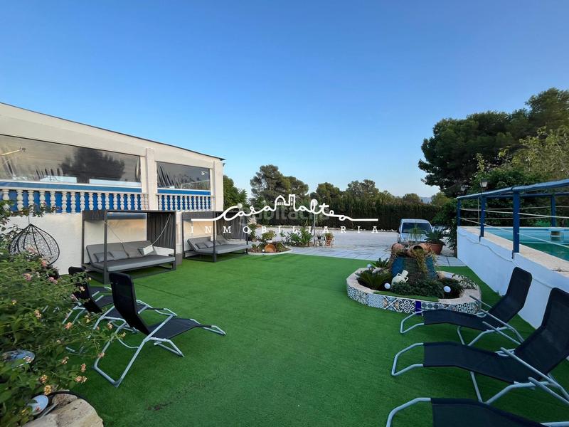 Foto bdf34d82-eca7-437b-a0fb-e8608702a413. Chalet con parcheggio piscina in Barranco Hondo Nucia (la)