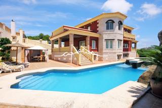 Xalet a Gargasindi - Garduix - Colina del Sol. Se vende precioso y gran chalet independiente en calpe