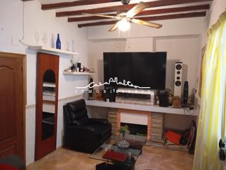 Casa a Callosa d´en Sarrià. Casa de pueblo para reformar en callosa