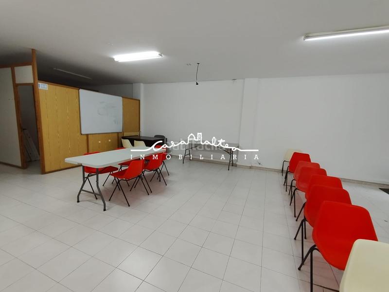 Foto 23bbafb1-37a1-4e09-a69b-f17c9868f083. Alquiler local comercial en alquiler amplio local para solo 68 meses en Altea