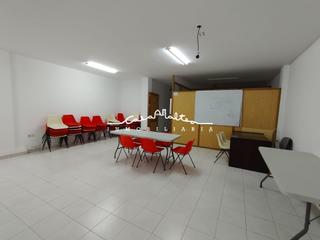 Lloguer Local Comercial a Altea Ciudad. En alquiler amplio local en altea para solo 68 meses