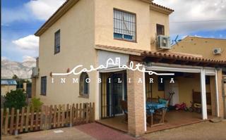Casa en El Tossal-Bello Horizonte. Se vende adosado de esquina en bello horizonte