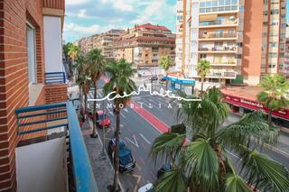 Apartament a Colonia Madrid. En venta amplio apartamento en benidorm
