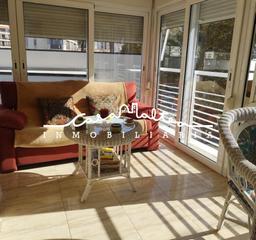 Apartament a Playa Levante. Se vende precioso apartamento en 2 línea de playa levante, benid