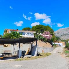 Casa en Altea la Vella. En venta casa con terreno en venta en urbanización alhama spring