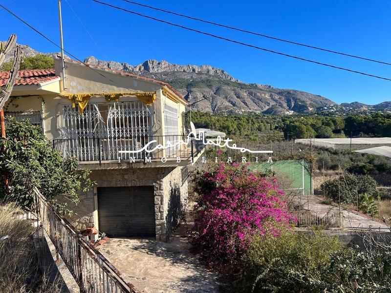 Foto 5b844034-f000-4342-9ae0-daa6404c5cdd. Casa amb aparcament piscina a Altea la vella Altea