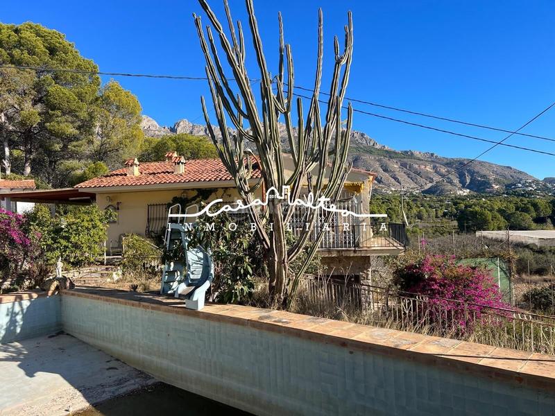 Foto 684e32f3-d4d3-404d-ad05-44bbcea822d1. Casa amb aparcament piscina a Altea la vella Altea