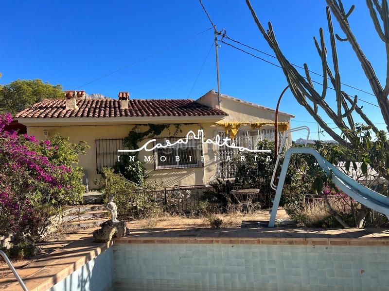 Foto 81cc9d31-9fae-4a54-bd71-0025b70b67b2. Casa amb aparcament piscina a Altea la vella Altea