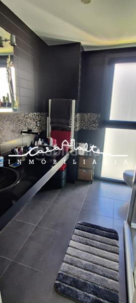 Foto 04aa6de4-f415-4b88-aa09-f4b364af526c. Chalet con parcheggio in L´Albir Alfàs del Pi (l´)