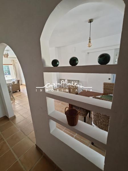 Foto 893f7b8c-d32e-4936-acf4-7877b3d9d375. Piccolo appartamento con riscaldamento parcheggio piscina in Altea