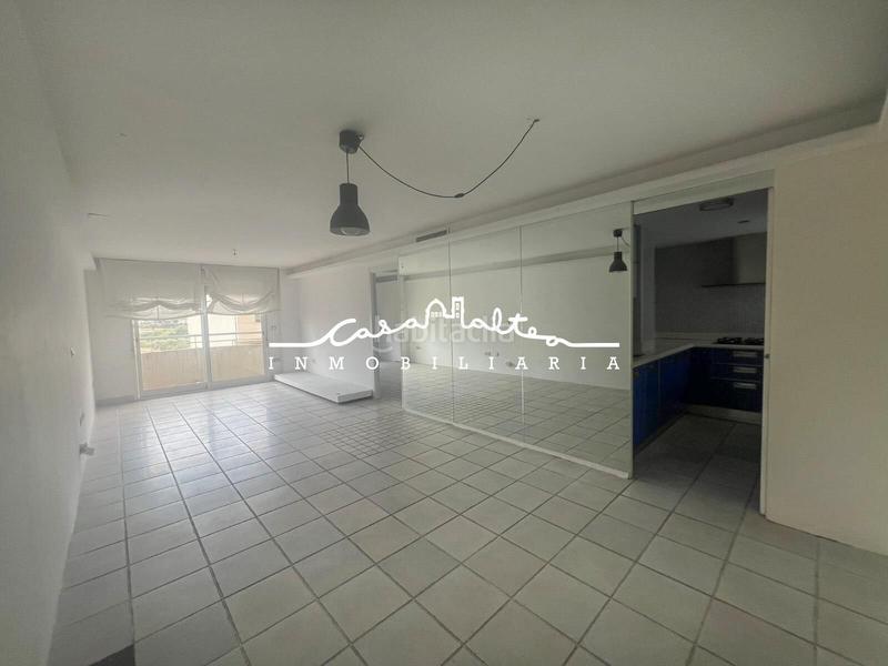 Foto b31c3fa1-237d-4c9a-8f92-0ae28bd0cb33. Zweistöckige wohnung mit parking in Pueblo-Ubanizaciones Alfàs del Pi (l´)