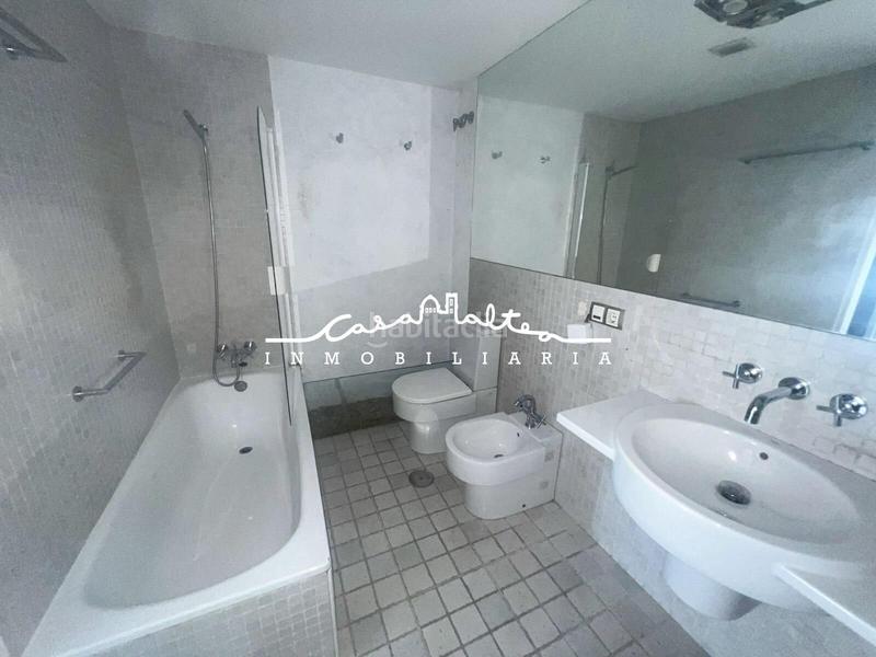 Foto d0c456be-11c0-4072-b648-f54e37a8c52c. Zweistöckige wohnung mit parking in Pueblo-Ubanizaciones Alfàs del Pi (l´)