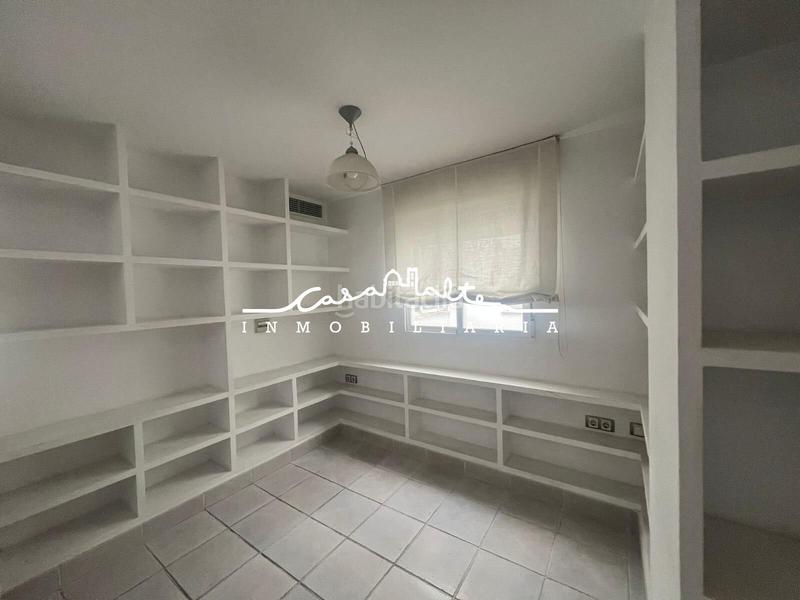 Foto d74cd37a-f758-406d-af27-b10f4966a48b. Zweistöckige wohnung mit parking in Pueblo-Ubanizaciones Alfàs del Pi (l´)