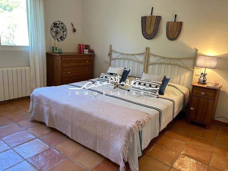 Foto 072610e7-7045-4e7c-bc47-e508c6e8c533. Chalet avec chauffage parking piscine dans Altea la vella Altea