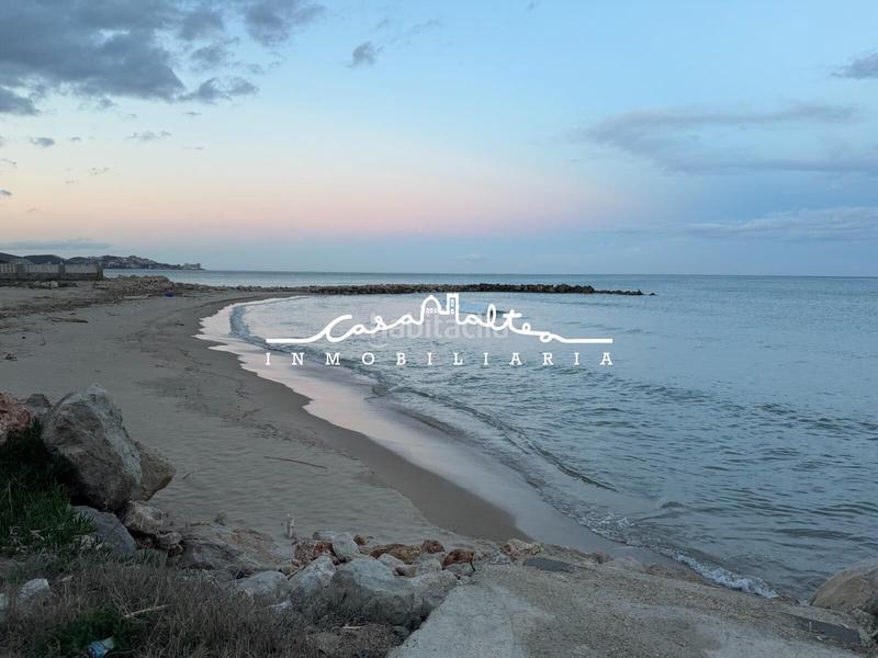 Foto 910f002e-6e08-45b9-9b37-0798f290fd6f. Chalet casa frente al mar en El Marenyet Cullera