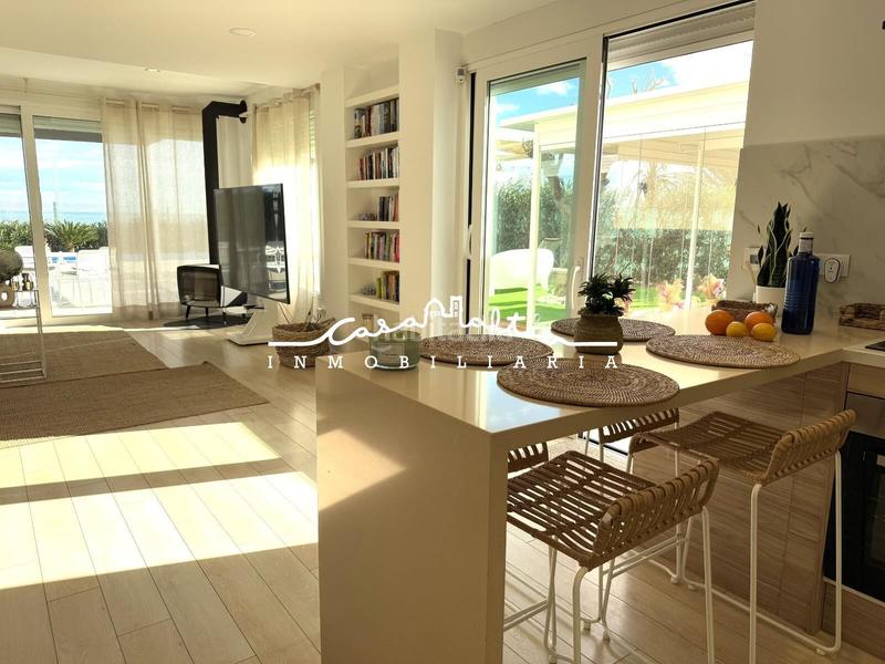 Foto eae22c64-66ff-40fd-9de1-95258144fbe4. Chalet casa frente al mar en El Marenyet Cullera