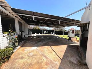 Chalet à L´Albir. Chalet rustico con un apartamento de invitados