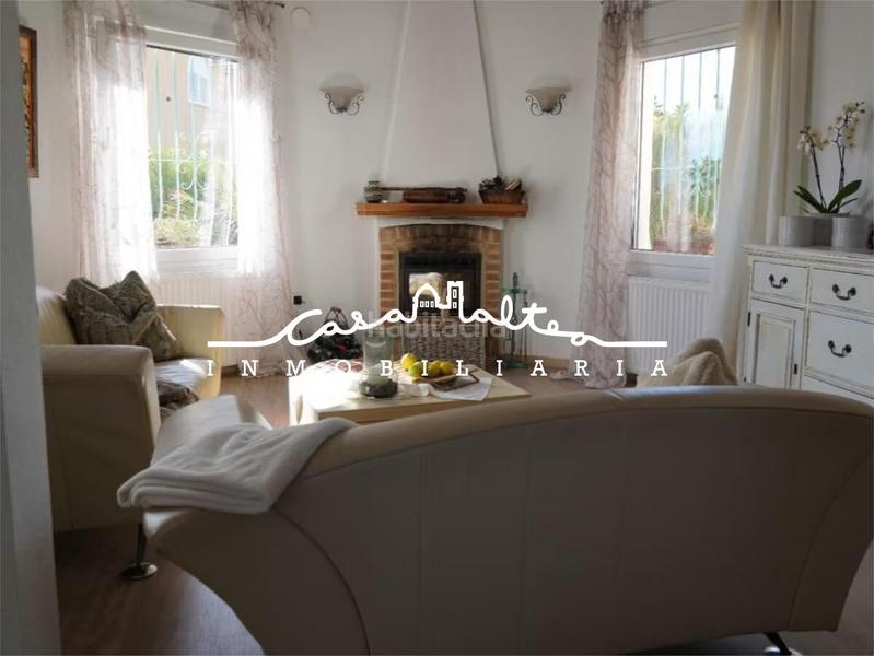 Foto 2ac55b91-eb63-4415-863a-ca500ba5063a. Chalet avec parking piscine dans Marisol Park - Ortembach - Los Almendros Calp