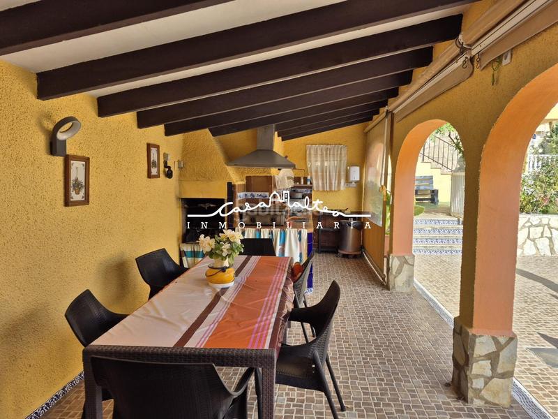 Foto 132f4a7d-5243-40ba-9faf-5c96f0b03e28. Chalet avec parking piscine dans Coloma Nucia (la)