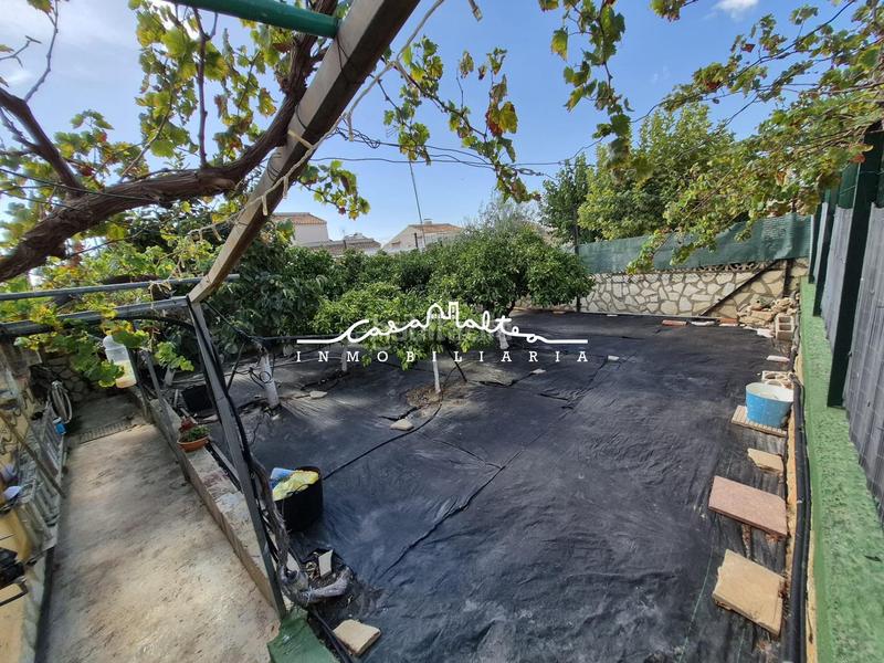 Foto 3cec7085-b4fc-43cd-b362-77c6bef0a546. Chalet avec parking piscine dans Coloma Nucia (la)