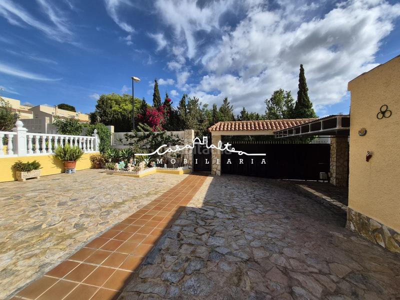 Foto 7dba916a-0e2b-432e-ac87-f479ee51f9c9. Chalet avec parking piscine dans Coloma Nucia (la)