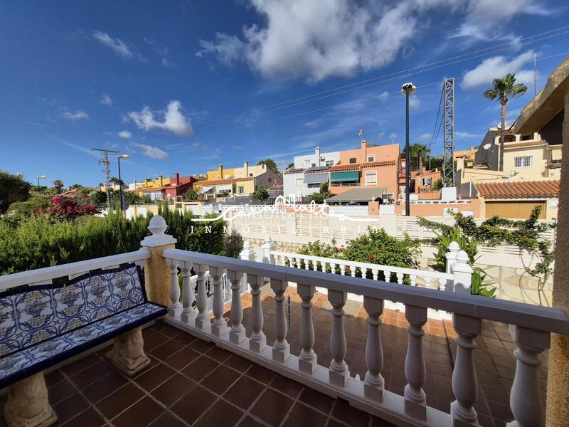 Foto 9c8a7bb4-473b-416b-af95-73100ca566fd. Chalet avec parking piscine dans Coloma Nucia (la)