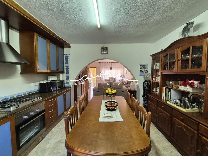 Foto e5a7822b-7e6e-4144-9c2b-63d5e1f919c5. Chalet avec parking piscine dans Coloma Nucia (la)