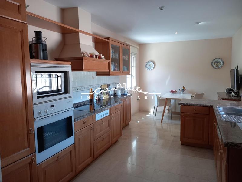 Foto beb3ba82-09e2-4315-9527-546879ab6fe0. Casa aparellada amb calefacció piscina a L´Albir Alfàs del Pi (l´)