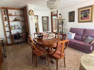 Etagenwohnung in Pueblo. Apartamento en venta avda ifach, calpe