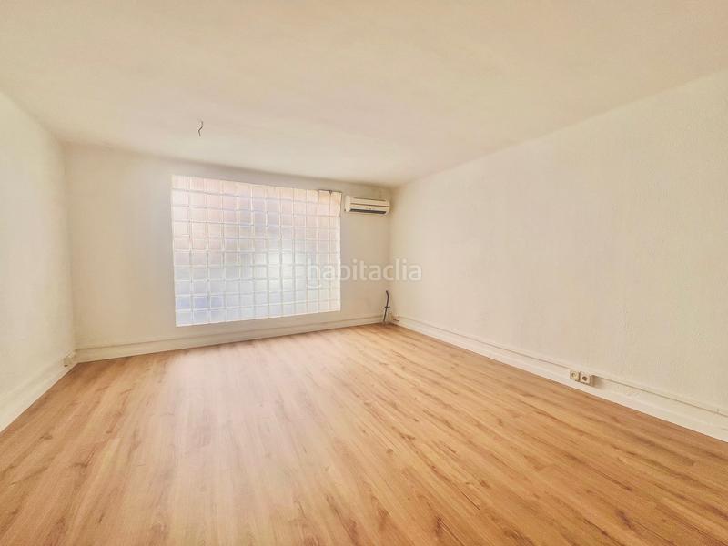 Foto 7dfa9df1-8a9f-49bf-b5a8-4baeeeb47f69. Affitto locale commerciale in Centre Cornellà de Llobregat