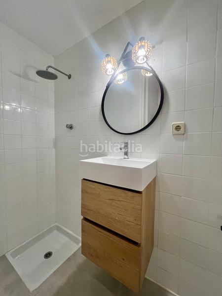 Foto ef19f46c-cab4-4e15-a5ca-12cfffef1fef. Lloguer local comercial a Centre Cornellà de Llobregat